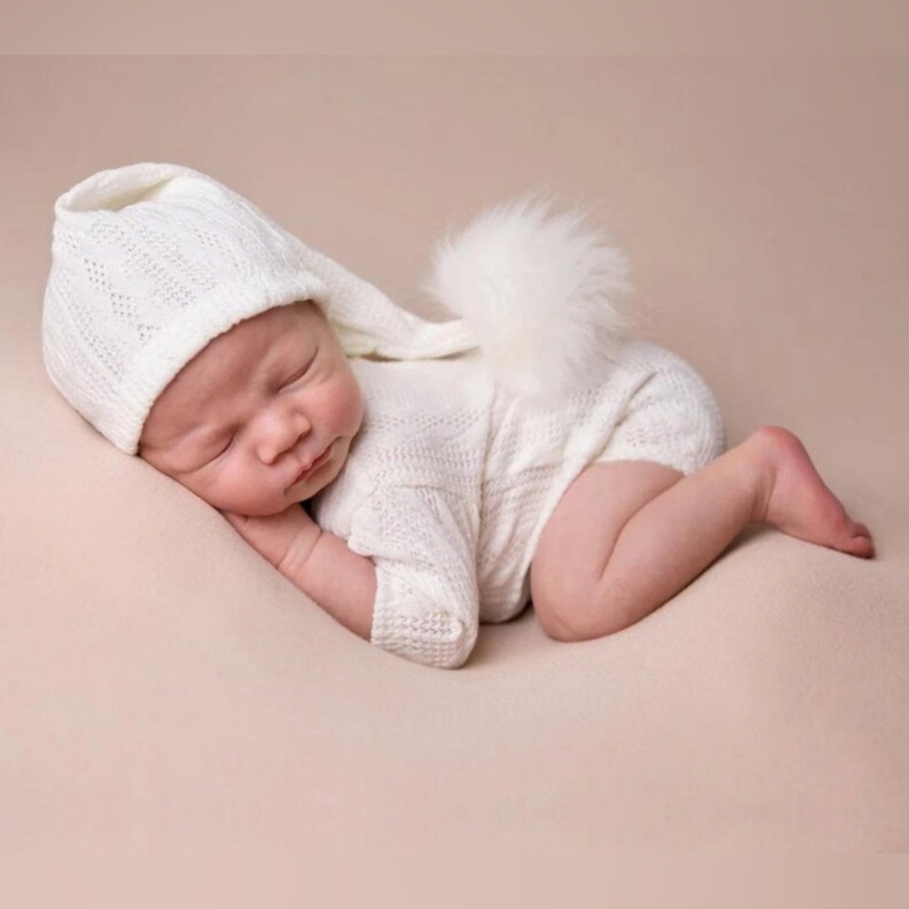 cute winter white outfit for newborn baby outfit